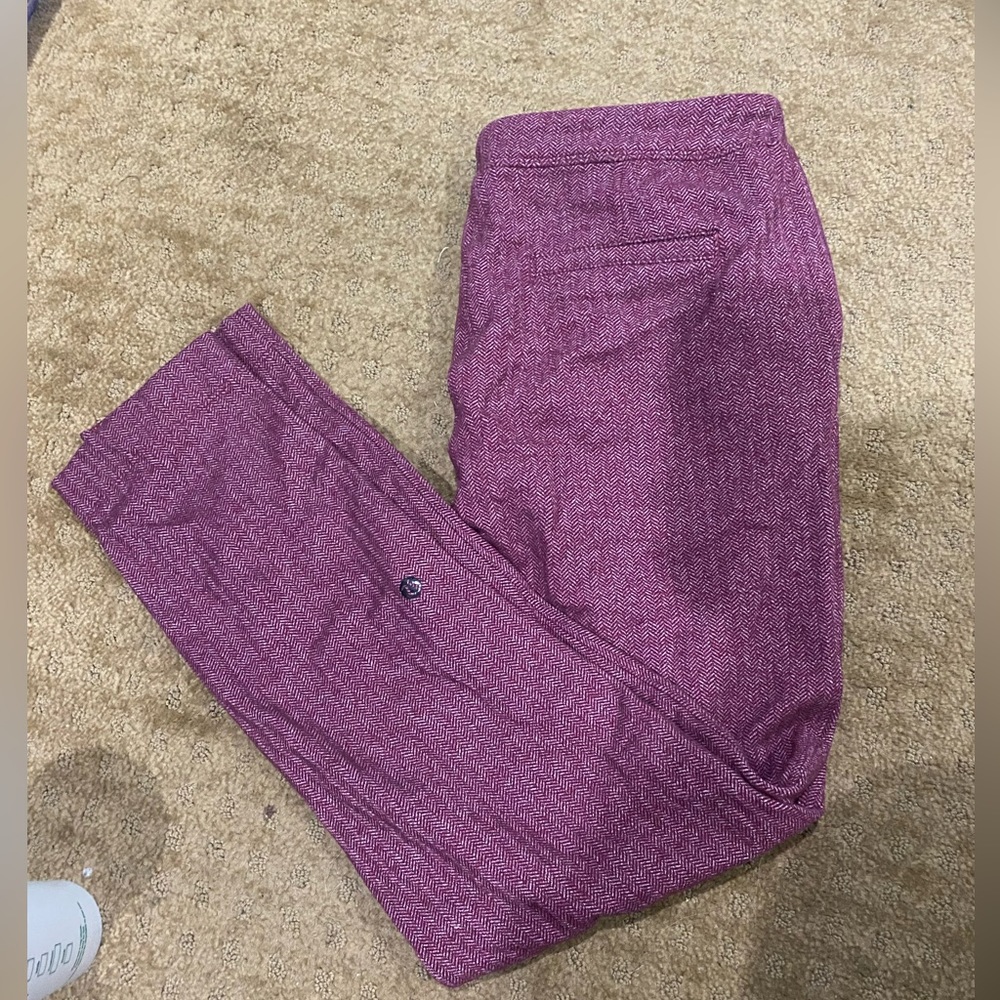 Lululemon joggers size 6